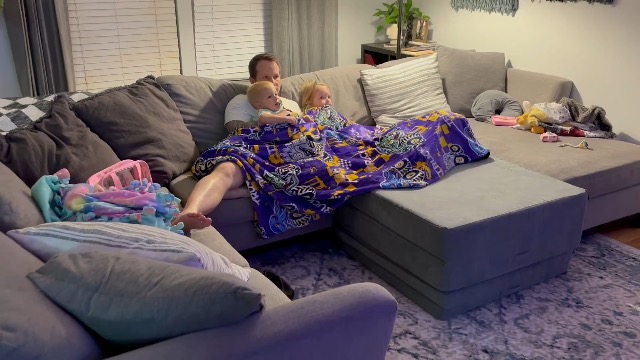 Kids Glow in the Dark Blanket- will we be keeping this? 