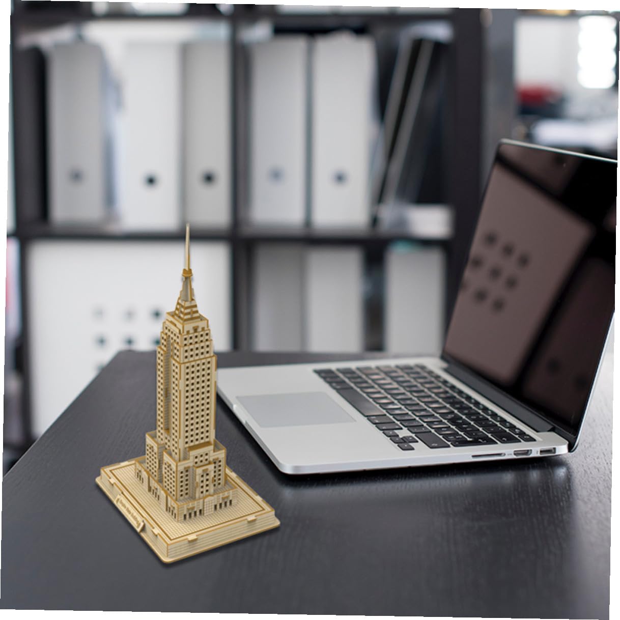 SOIMISS Puzzle 3D en Bois Soi-Même Gratte-Ciel Célèbre 1 Pièce Éducatif en Bois pour Adultes et Adolescents Décoration Architecturale Développement Motricité Fine