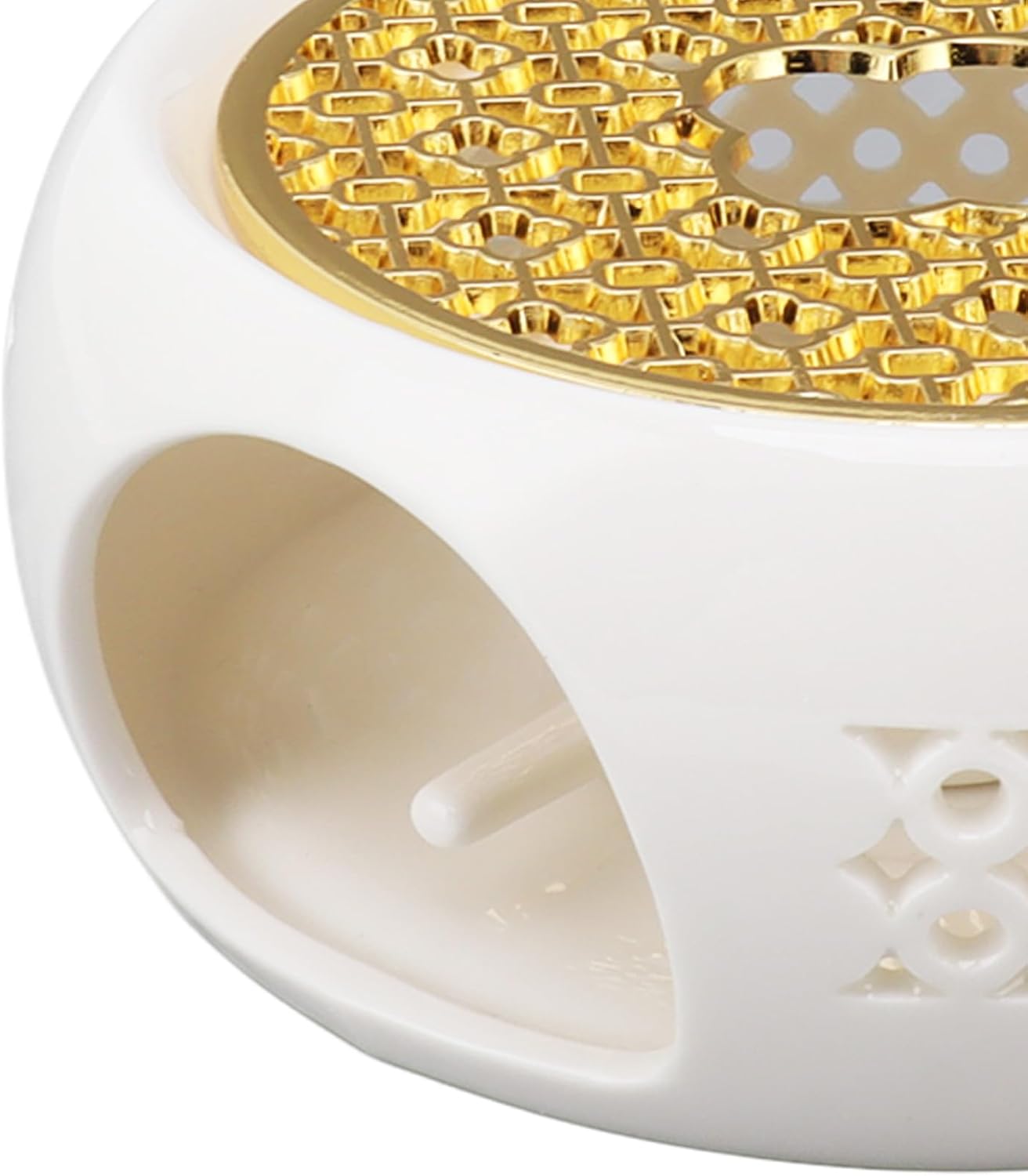 Porcelain Teapot Warmer Base with Alloy Cushion, Hollow Frame, Round Shape, 15cm Diameter - Durable Heat Design, Candle Holder for Tea and Coffee