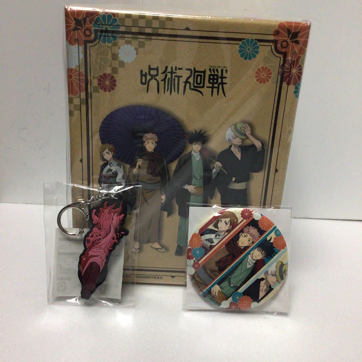呪術廻戦　DVD BOX特典　収納BOX ポストカード　缶バッジ　ラバキー4点 呪術廻戦 DVD BOX特典 収納BOX ポストカード 缶バッジ ラバキー4