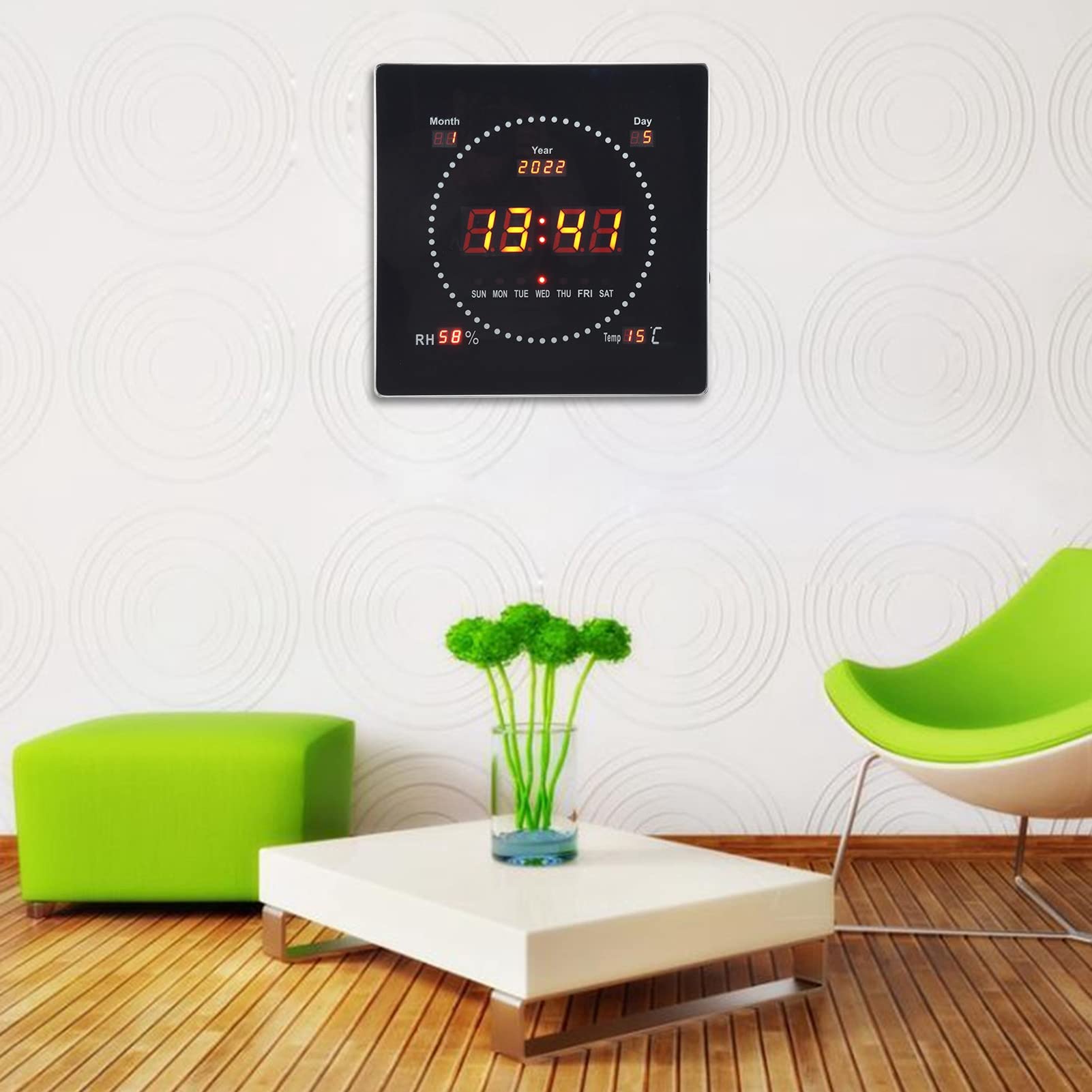 De Digitale wandklok is van alle gemakken voorzien