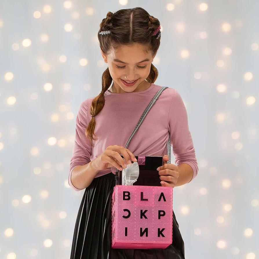 BLACKPINK VIP Box offers 13 collectibles including Lisa's