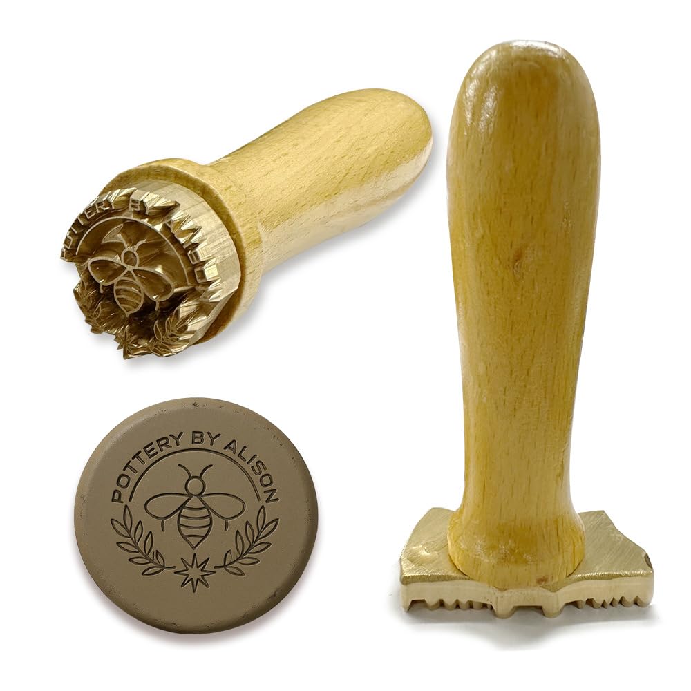 Sello de cerámica personalizado Velba para arcilla. Sellos de arcilla personalizados con nombre de logotipo. Herramienta de arcilla exquisita para impresiones únicas. Regalo para alfareros, artistas de cerámica y artesanos.