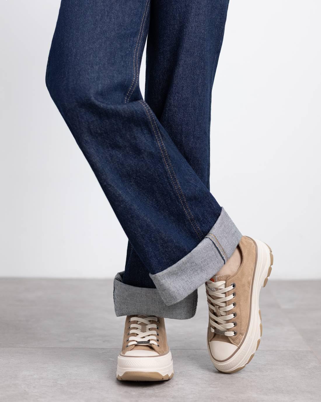 REFRESH - Zapatilla Mujer - Calzado Cómodo y Versátil - Moda Casual