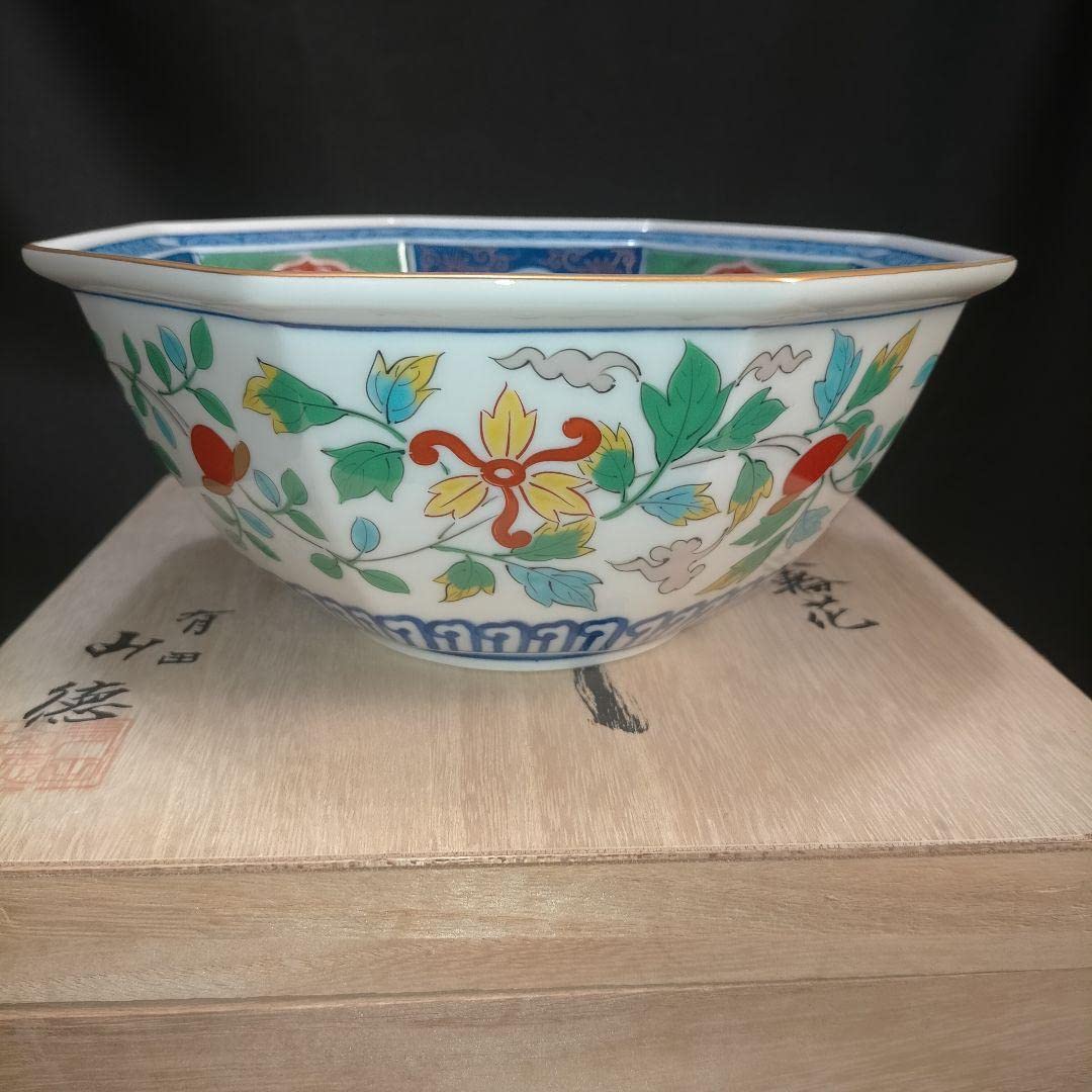 Amazon.co.jp: 有田焼 山徳窯 色絵菊文輪花 鉢 大鉢 木箱付 金彩