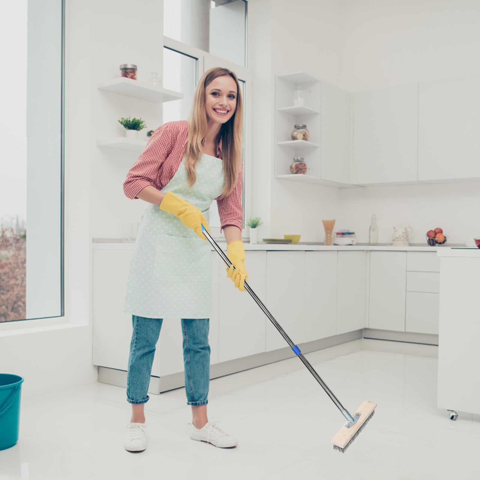 PLAFOPE Cepillo de Escoba de Alambre Resistente con cerdas de Acero Inoxidable y Mango Largo para Eliminar el Musgo. Escoba para Exteriores y Limpieza de Jardines.