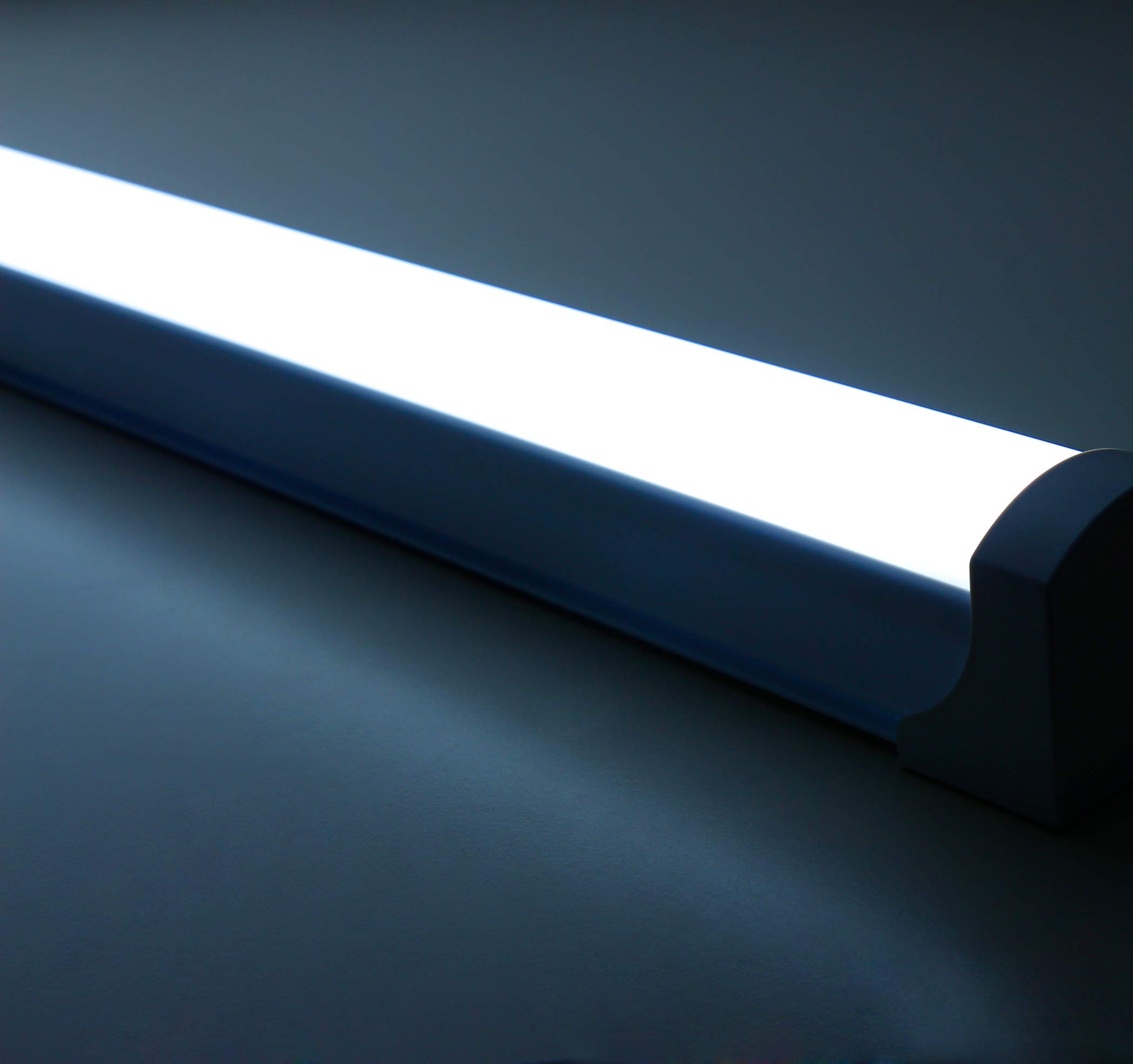 McShine - LED Feuchtraumleuchte | 50W | 150cm | Lampe Tageslichtweiß | IP65 Kellerleuchte für feuchte und staubige Räume