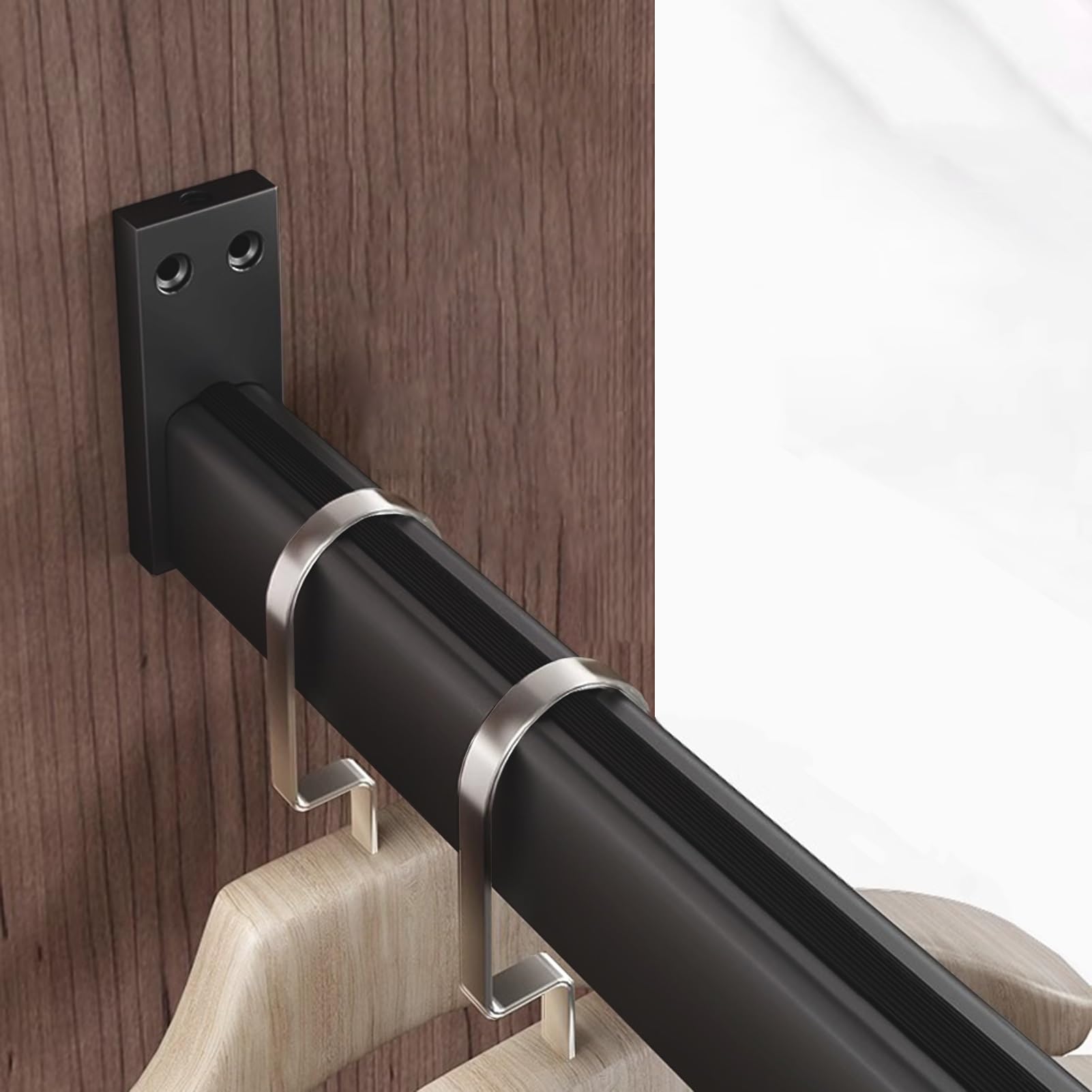 Rack à vêtements muraux réglables pour solutionner le désordre