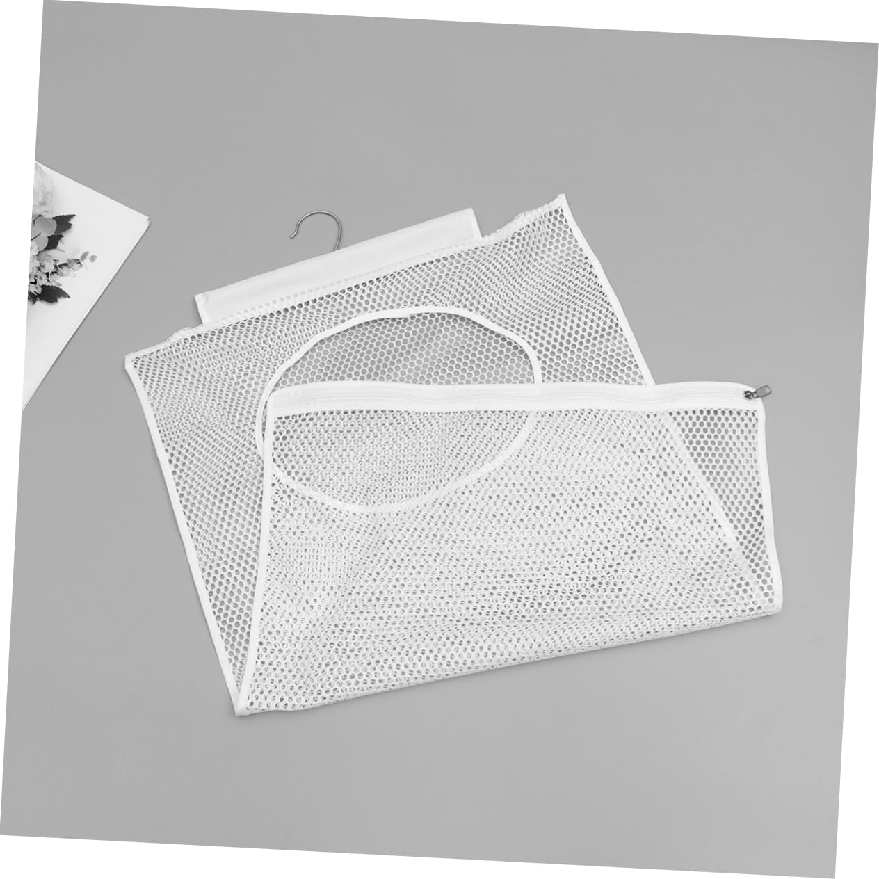 1pc Large Capacity Wall-mounted Laundry Bag Mesh Storage Bag for Bathroom Bedroom Closet Organizer Zipper Easy to Clean and Store Clothes