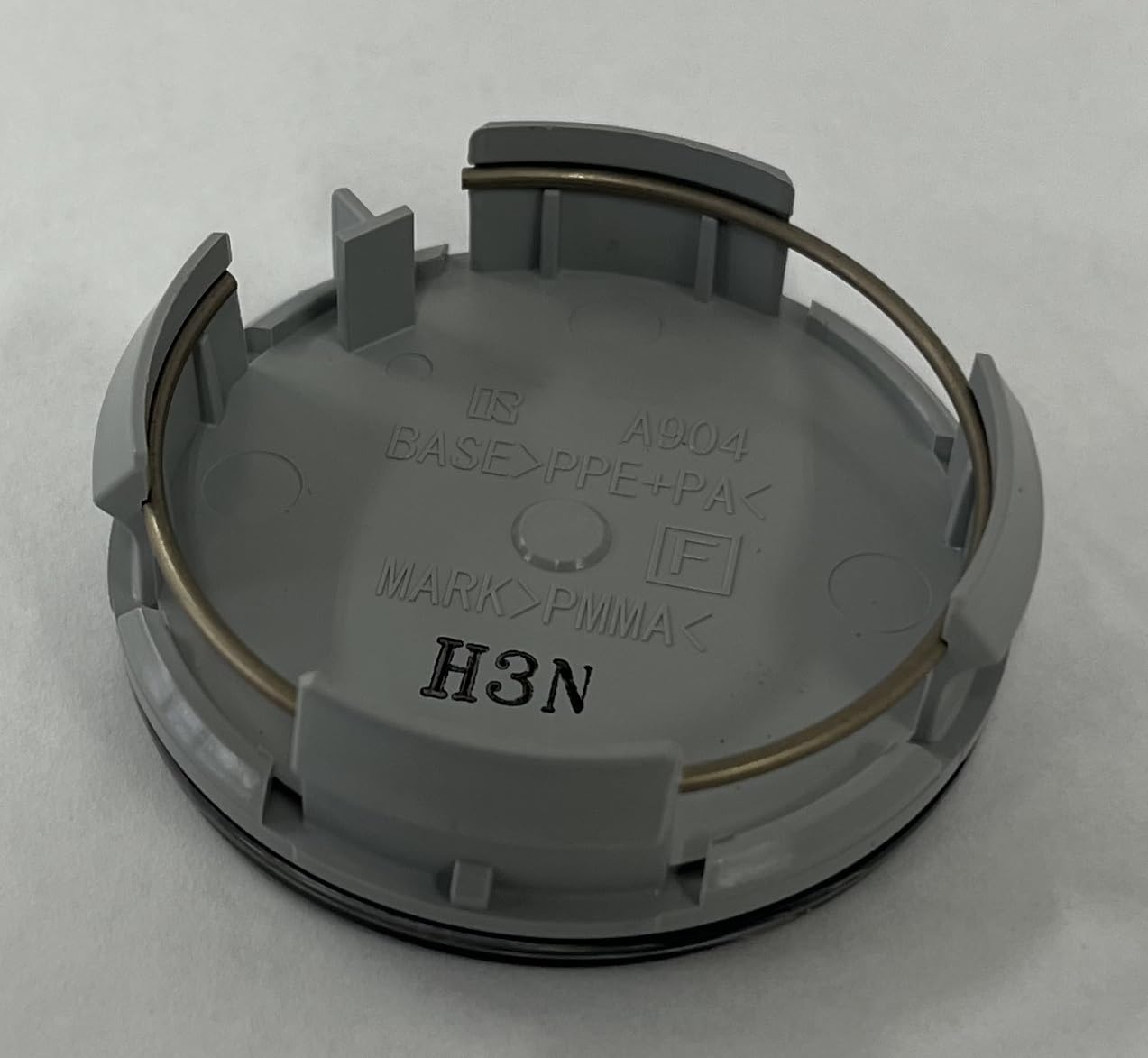 Amazon | TOYOTA (トヨタ) 純正部品 ORNAMENT SUB-ASSY WHEEL HUB 