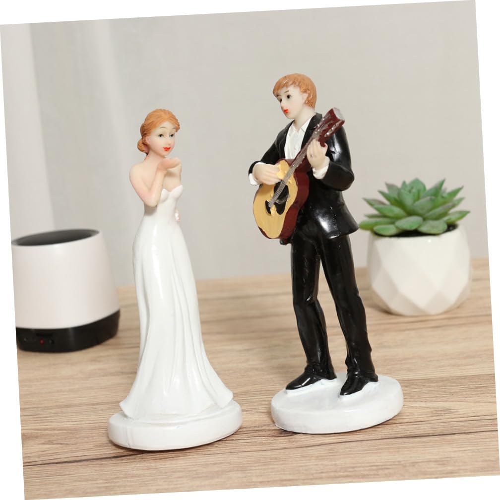 Toyvian Guitare Romantique mariée et Le marié gâteau Topper élégant gâteau Topper Figurine Décoration de Mariage Figurine résine Cadeau