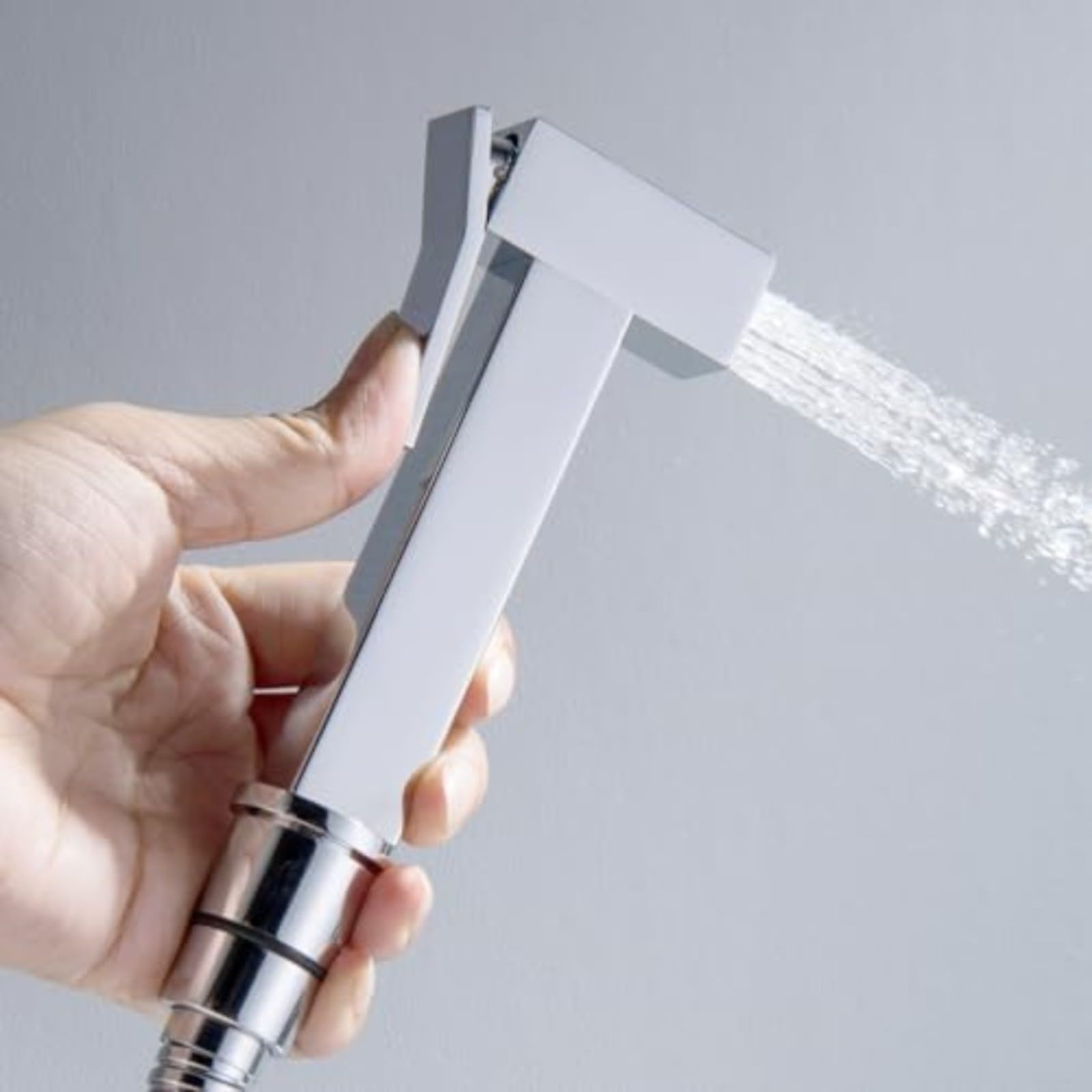 Arnto Quality Tool - Kit spruzzatore per bidet quadrato ad alta pressione in lega di zinco cromato con tubo da 1,5 m per pulizia del bagno e igiene personale