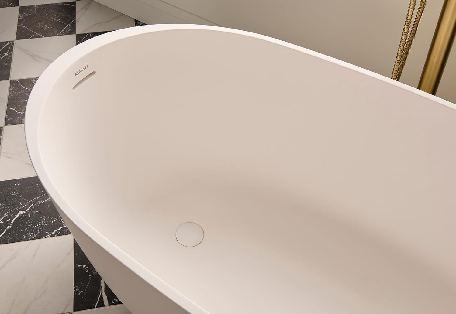 Ruvati 59-inch Matte White epiStone Solid Surface Oval Freestanding Bath Tub Canali - RVB6744WH