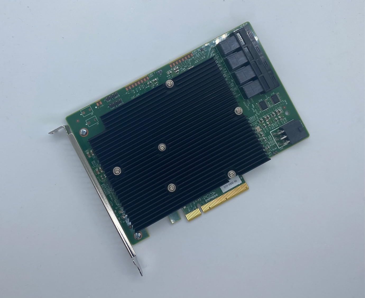 StorageTekPro STP930016i with P16 IT Mode for ZFS TrueNAS