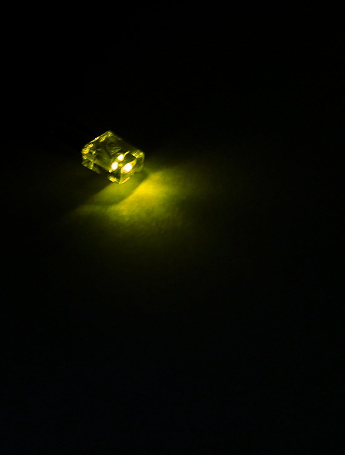 Aexit 20 Pcs Diodes 5x3x2mm Square Head Yellow Green LED Light Schottky Diodes Emitting Diodes