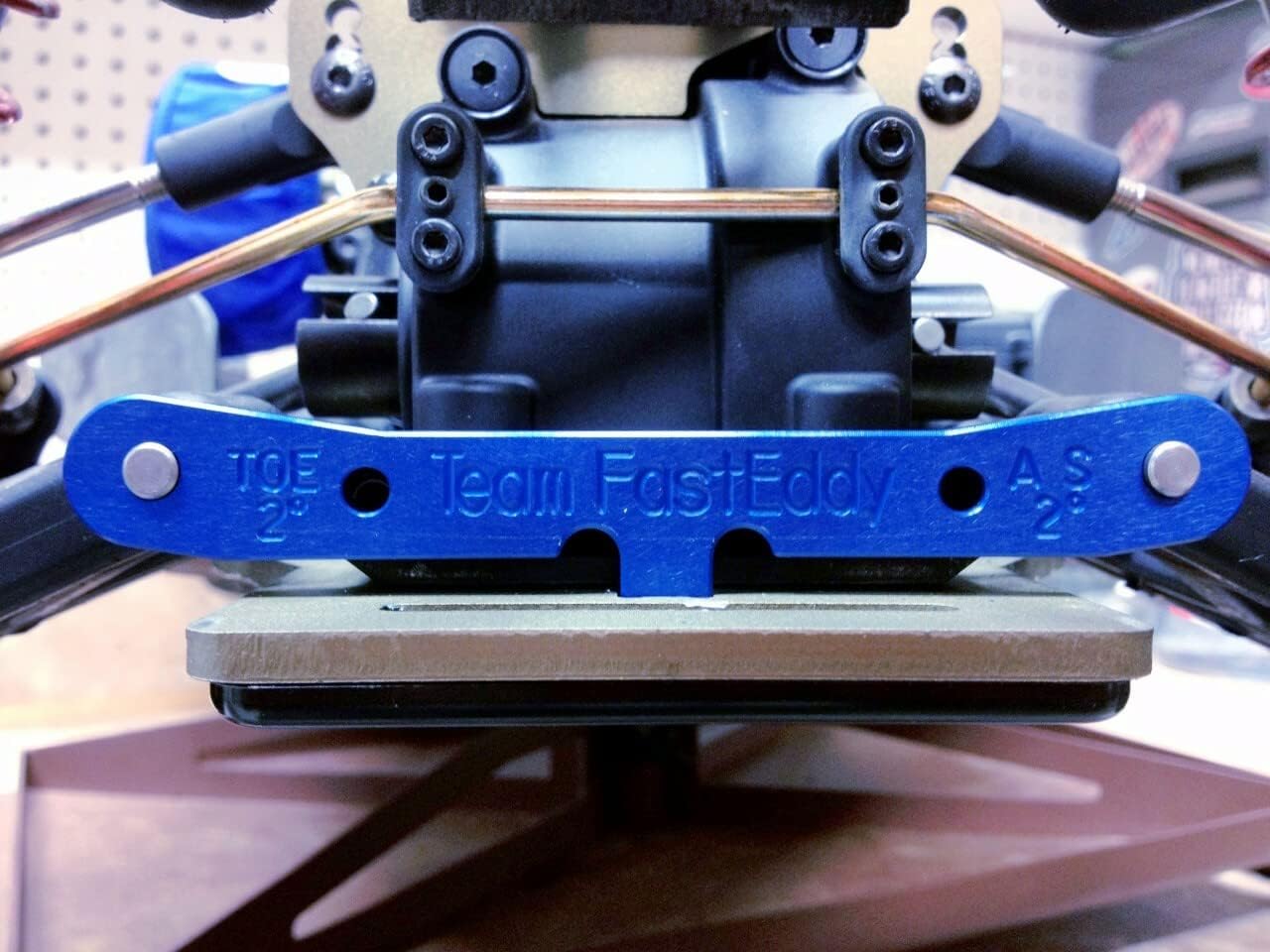 FastEddy Bearings Rear Toe Block for Losi 5ive 1 Deg Toe - 2 Deg Anti Squat