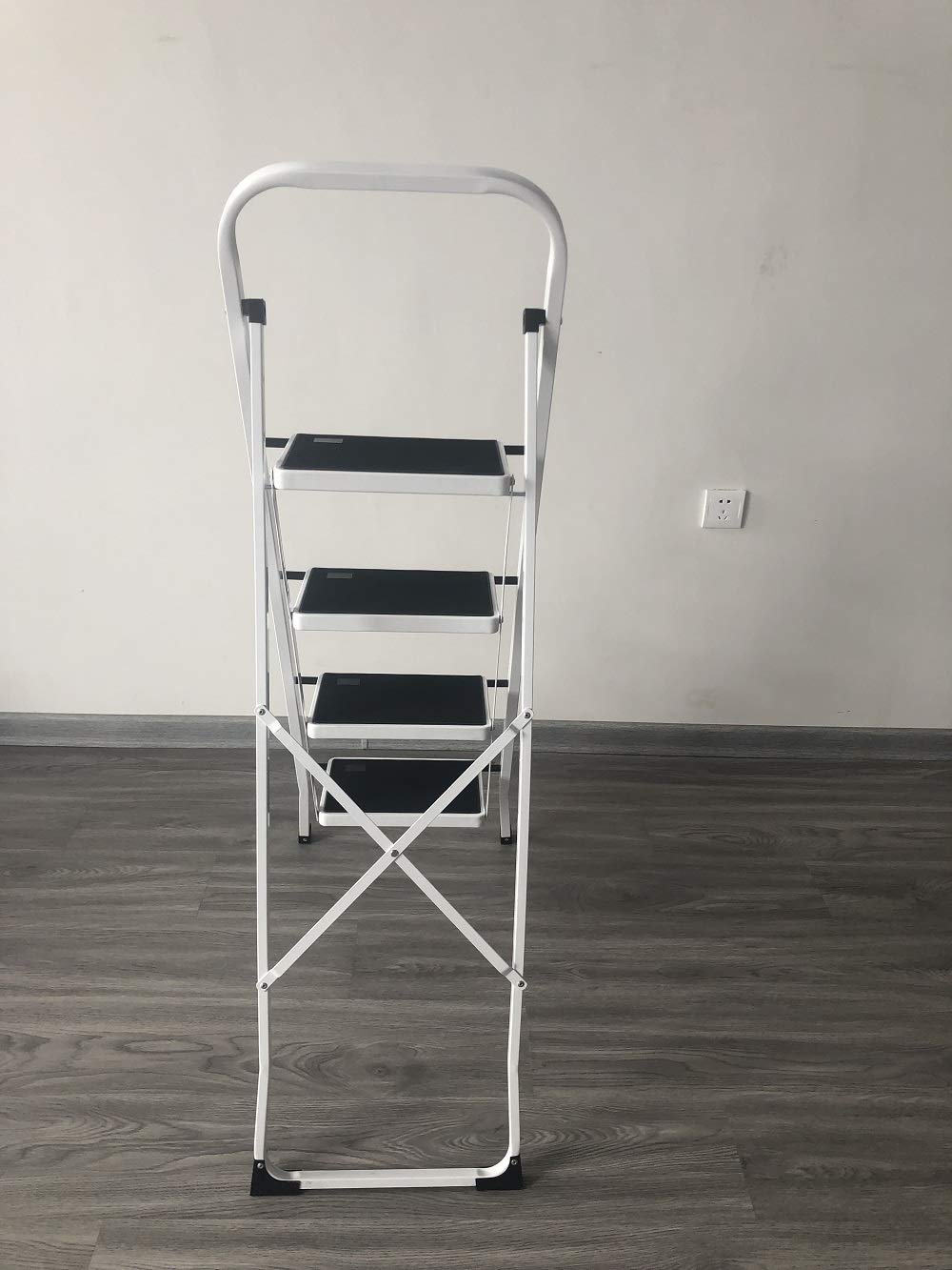Escalera plegable de acero de 4 peldaños de goma antideslizante portátil resistente de 150 kg de capacidad