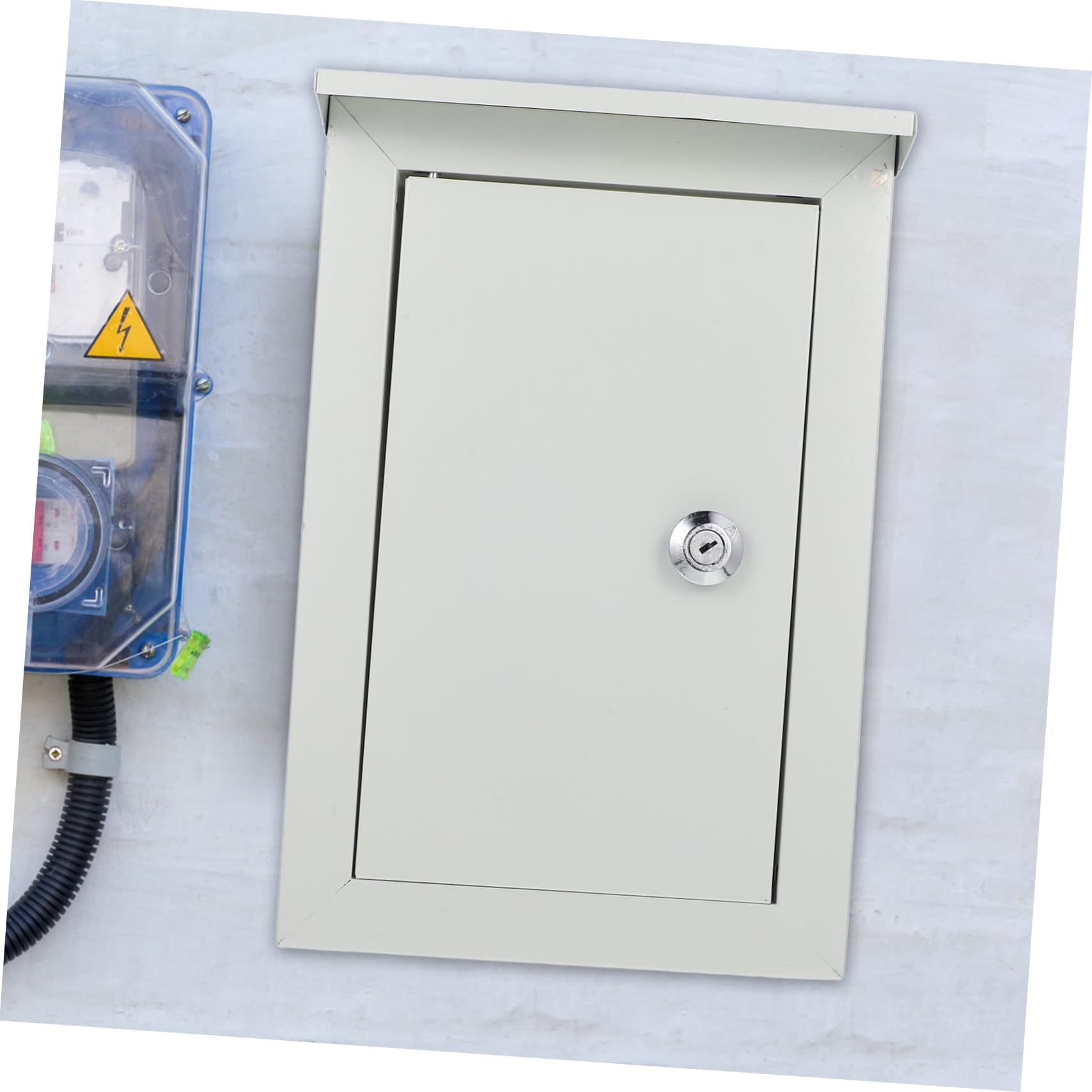 Caja de Alimentación de Pared Montada en Superficie para Exterior Beige | Aluminio, Gran Capacidad, Resistente Intemperie, Evita Entrada de Suciedad, Mantenimiento Sencillo