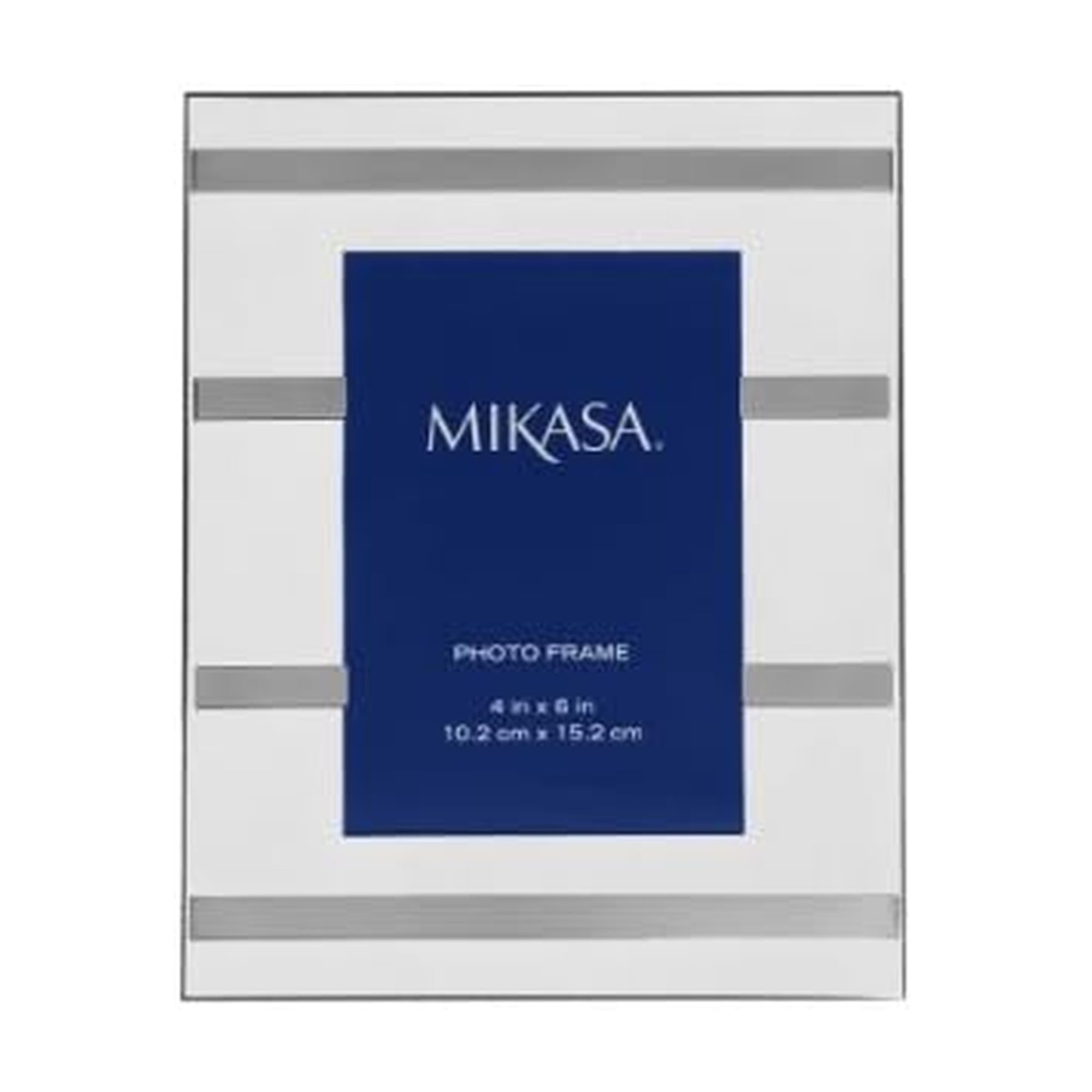 Cadre photo Mikasa argent pour sublimer la décoration du salon