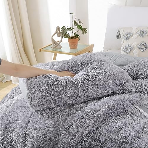 Smoofy Fluffy Queen Comforter Set, Faux Fur Comforter Set Queen Size, Luxury Fuzzy Bedding Set, Soft Shaggy Bed Set for All Season, 3 Pieces - 1 Comforter & 2 Pillowcases, Grey