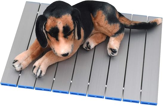 Amazon アルミ マット 折りたたみ アルミマット ひんやり ペット用 犬用ベッドマット コンパクト 収納可 冷却効果 冷却グッズ 省エネ 夏 ペット 小型 中型 猫 犬 用 Sサイズ プラタ ベッドマット 通販