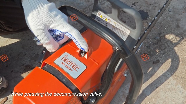 Amazon.com : NS892V1 92cc Gas Powered Chainsaw 28