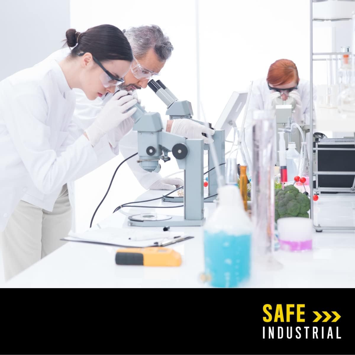 Mini armario COSHH para productos químicos inflamables, almacenamiento de seguridad de 1 estante, diseño amarillo de alta visibilidad, esencial para almacenamiento de materiales peligrosos