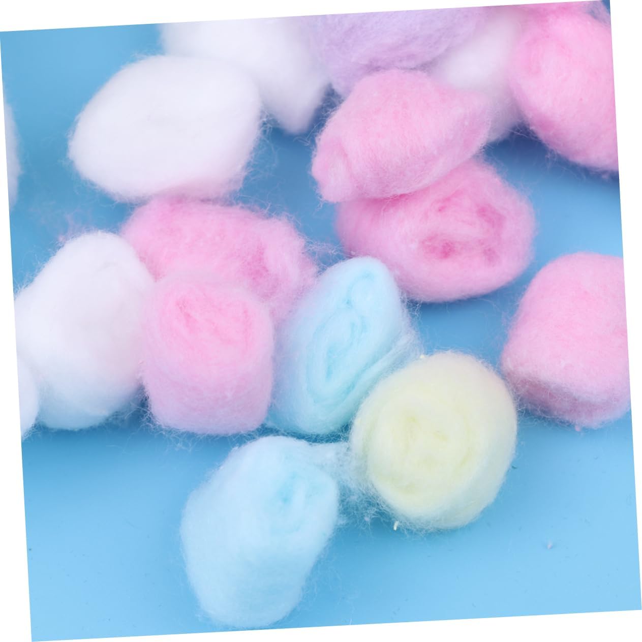 1bag Cotton Balls for Makeup and Beauty Resealable Bag of Soft Absorbent Pure Cotton Facial Balls for Gentle Salon and Home Use