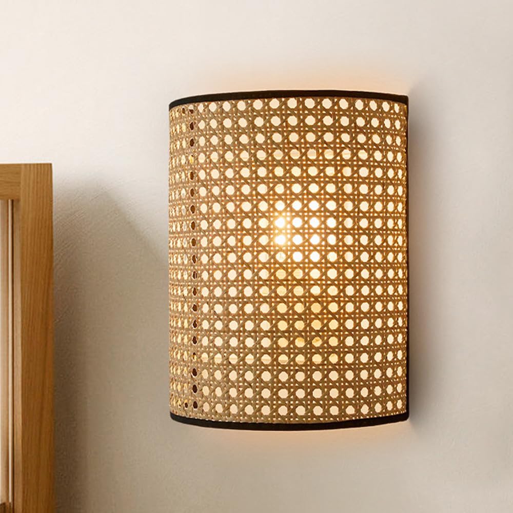 ZXLAGDB Natural Plug in Rattan Wall Light Fixture with
