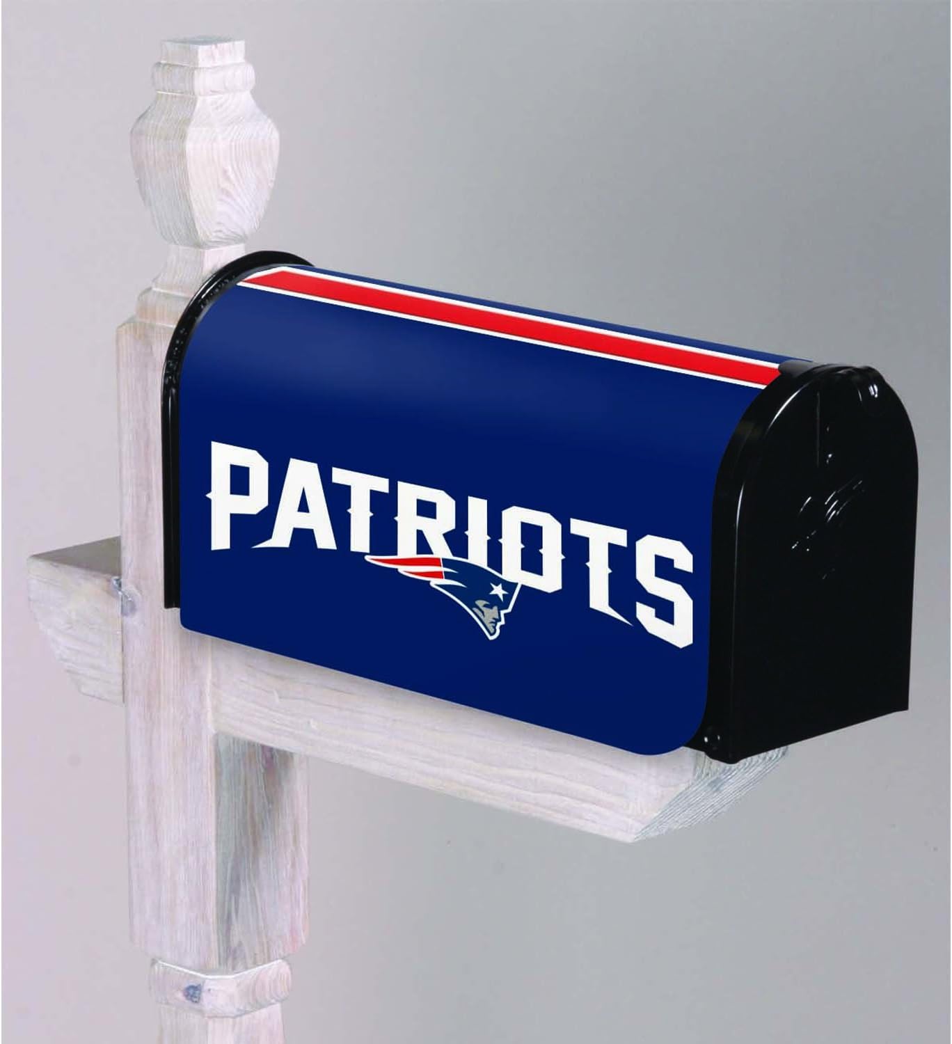 Team Sports AmericaTeam Sports America New England Patriots Mailbox Cover - 18 x 21 Inches