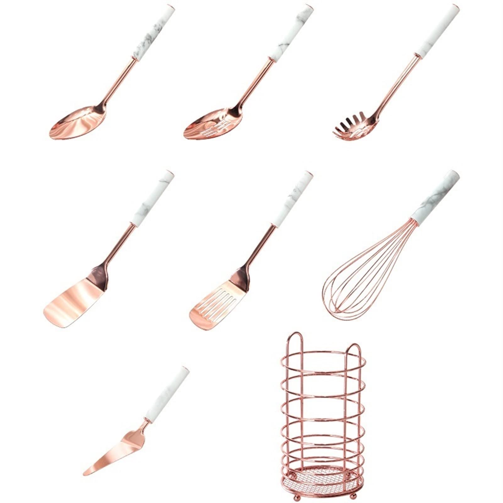 Ustensiles cuisine or rose pour sublimer vos repas en famille