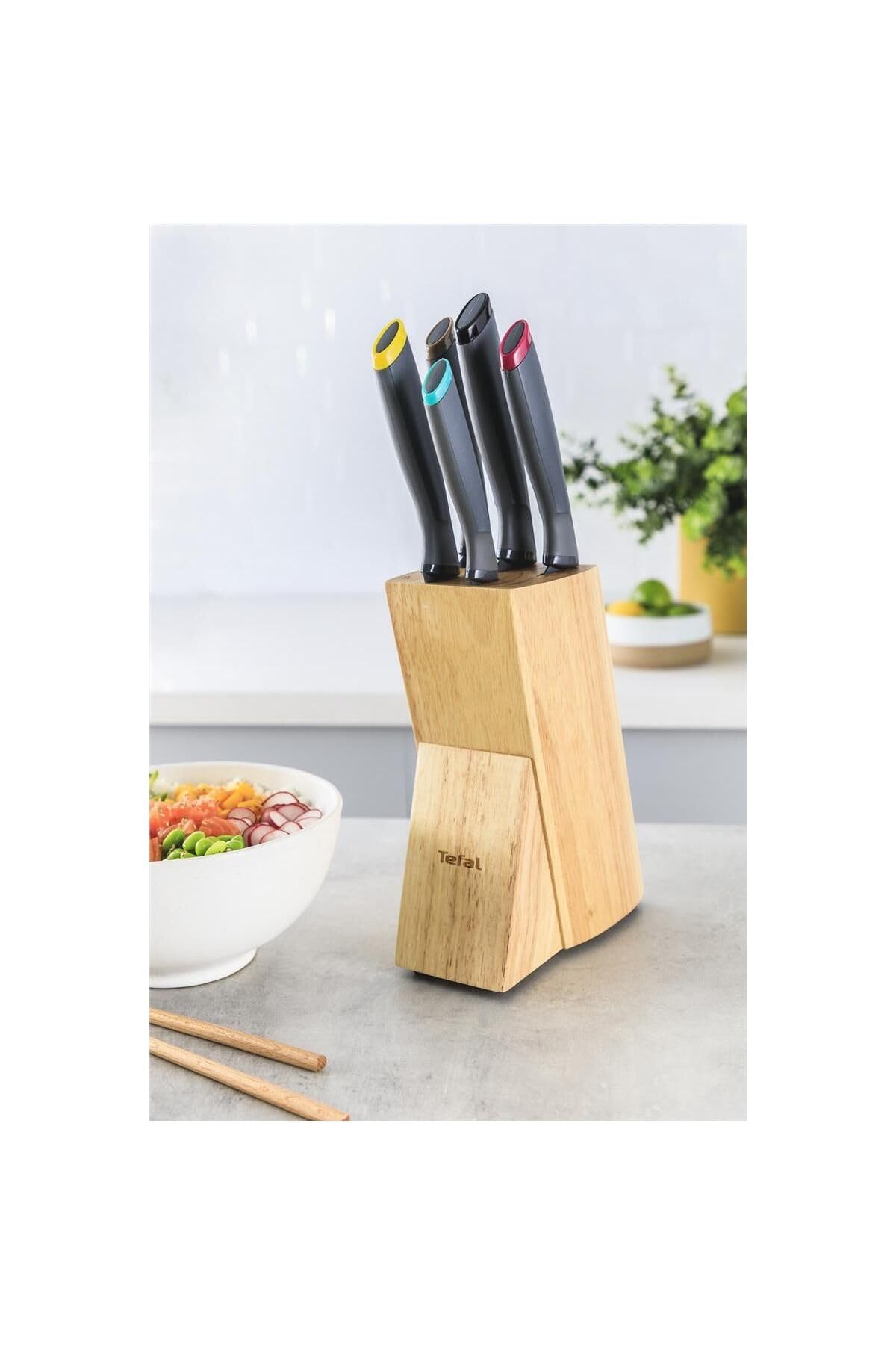 Tefal Blok noży i Obieraczka 9 cm, Utilitary 12 cm, Szef kuchni 15 cm, Krajalnica 20 cm, Chleb 20 cm