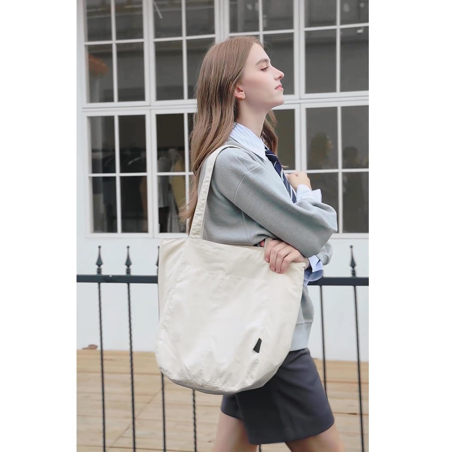 Barsine Tote Bag for Women Men Tote Purses and Handbags Lightweight Nylon Shoulder Bag for Work Travel Gym Yoga Dance, White