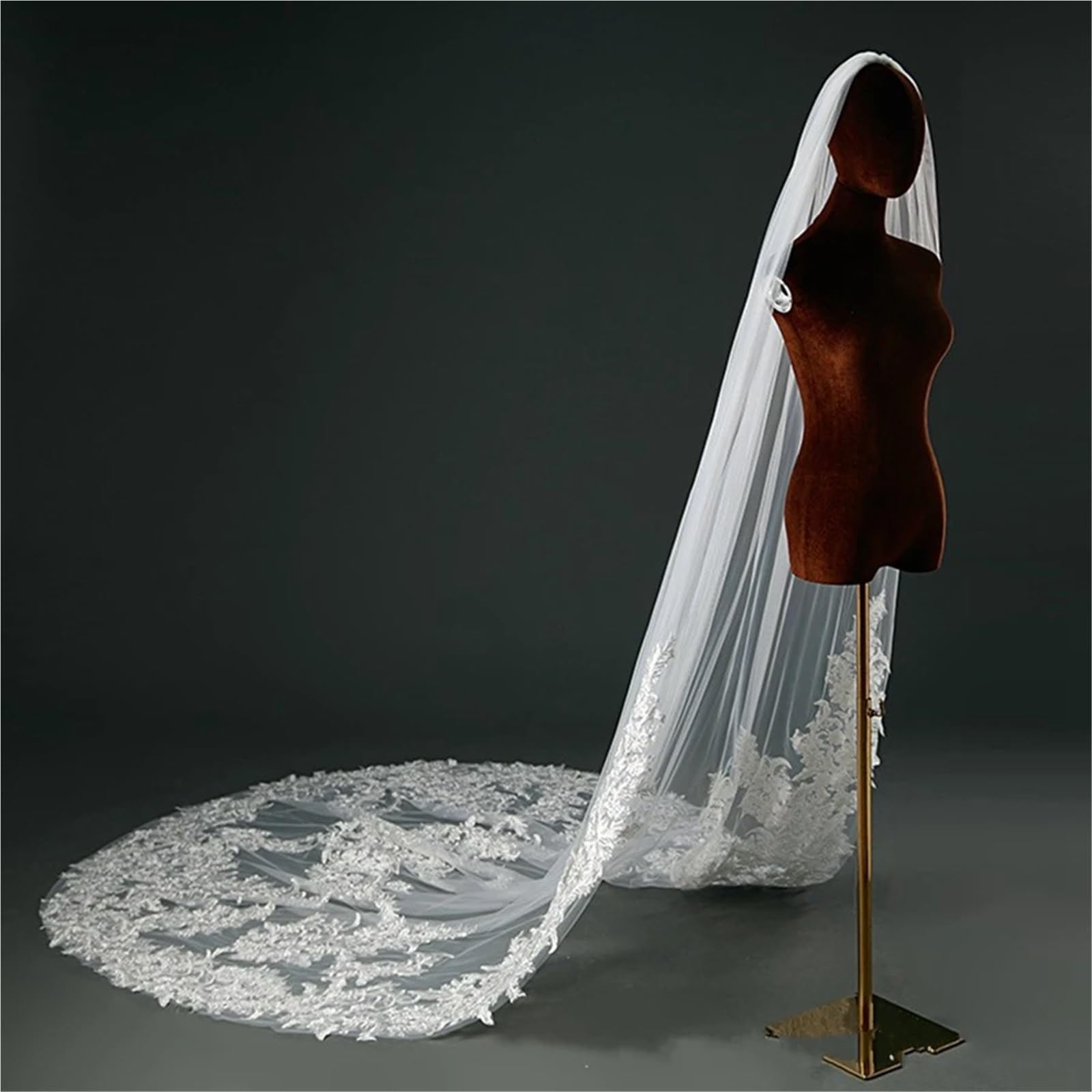Genérico 3 Meters 1 Layer Appliques Cathedral Wedding Veils Bride Wedding Accessories Velo de Novia Bridal Veils