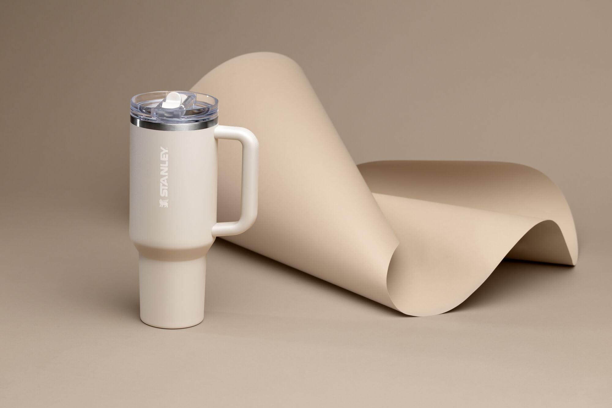 STANLEY Quencher ProTour - Vaso con Pajita Abatible con Tapa a Prueba de Fugas, 40 Onzas, Pajita y Asa Integradas, Compatible con Portavasos para Viajes, Taza de Acero Inoxidable Aislada, Sin BPA