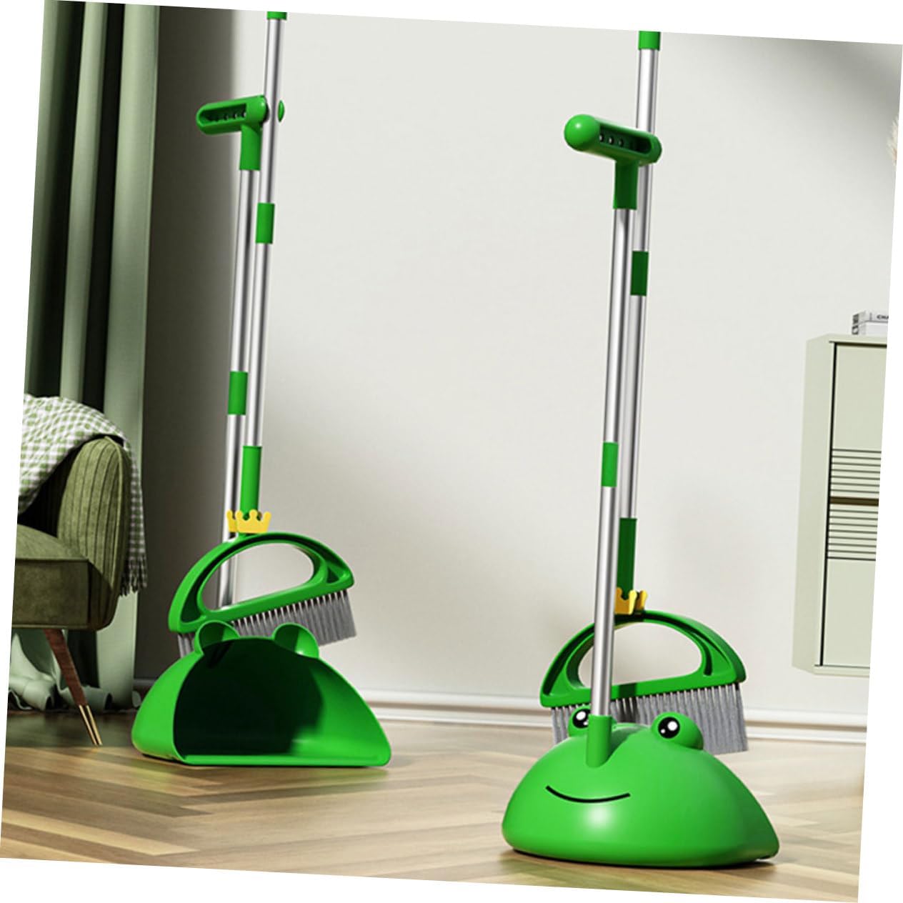 ERINGOGO Cartoon Boys and Girls Broom Dustpan Set 1 Set of Cleaning Broom Dustpan Easy to Use for Home