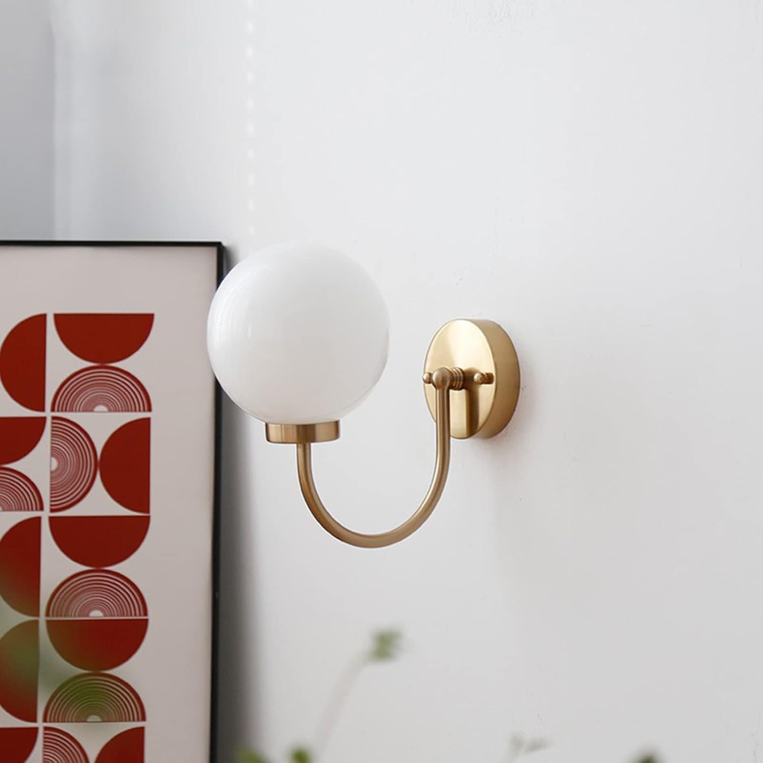 Lampada da parete a sfera di vetro bianco lucido, 150 mm, sfera di vetro bianco con base dorata, lampada da parete in stile medievale per comodino (oro)