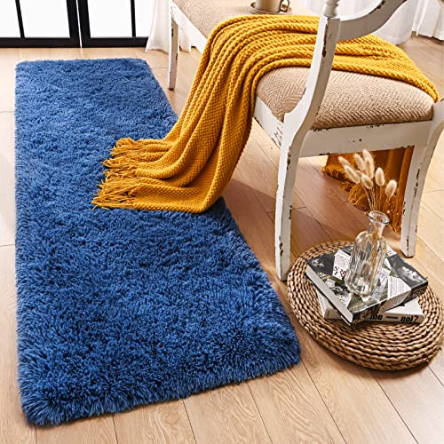 Rtizon Alfombra suave de pelo largo para dormitorio, 2 x 6 pies, esponjosa, con parte inferior antideslizante, para pasillo, mesita de noche, sala de estar, dormitorio, alfombra peluda para decoración