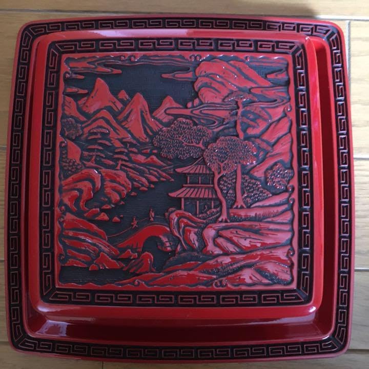 堆朱、木製ケースとお盆