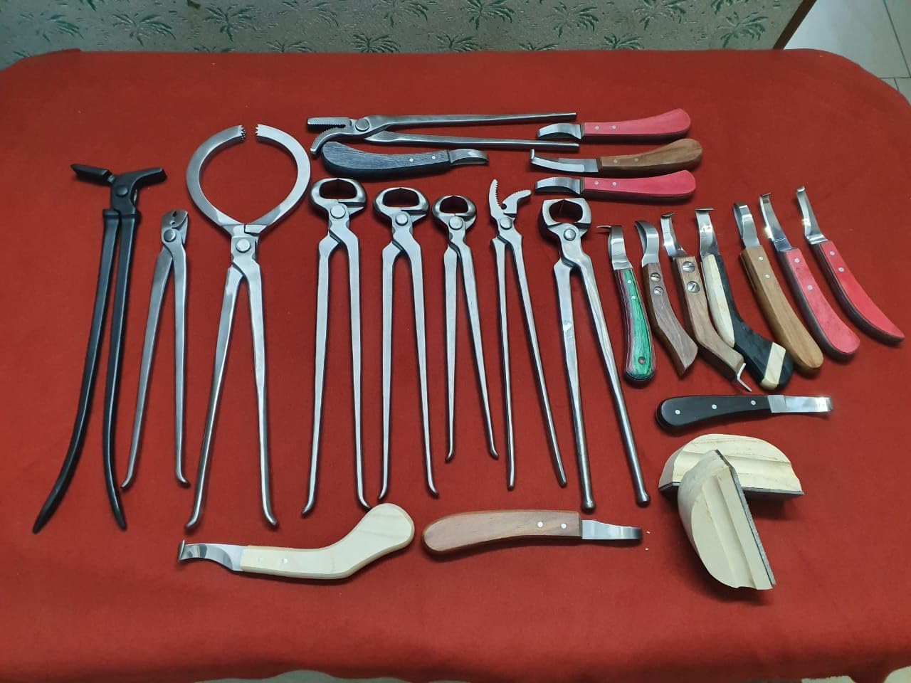 Generic Farrier Tools Horseshoeing Hoof Grooming Nipper Clinchers Testers Knives Rasp Shoe Puller - 25 Pcs Set, Silver