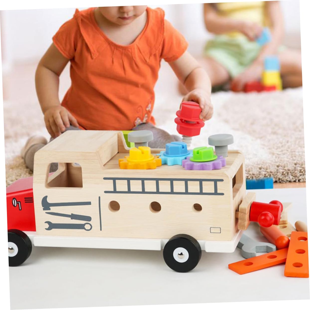 KOMBIUDA Lustiges Holzwerkzeugset für Kinder mit Schrauben und Muttern Handliches Werkzeug für Kleinkinder Pädagogisch Wertvolles Lernspielzeug in Praktischem Koffer