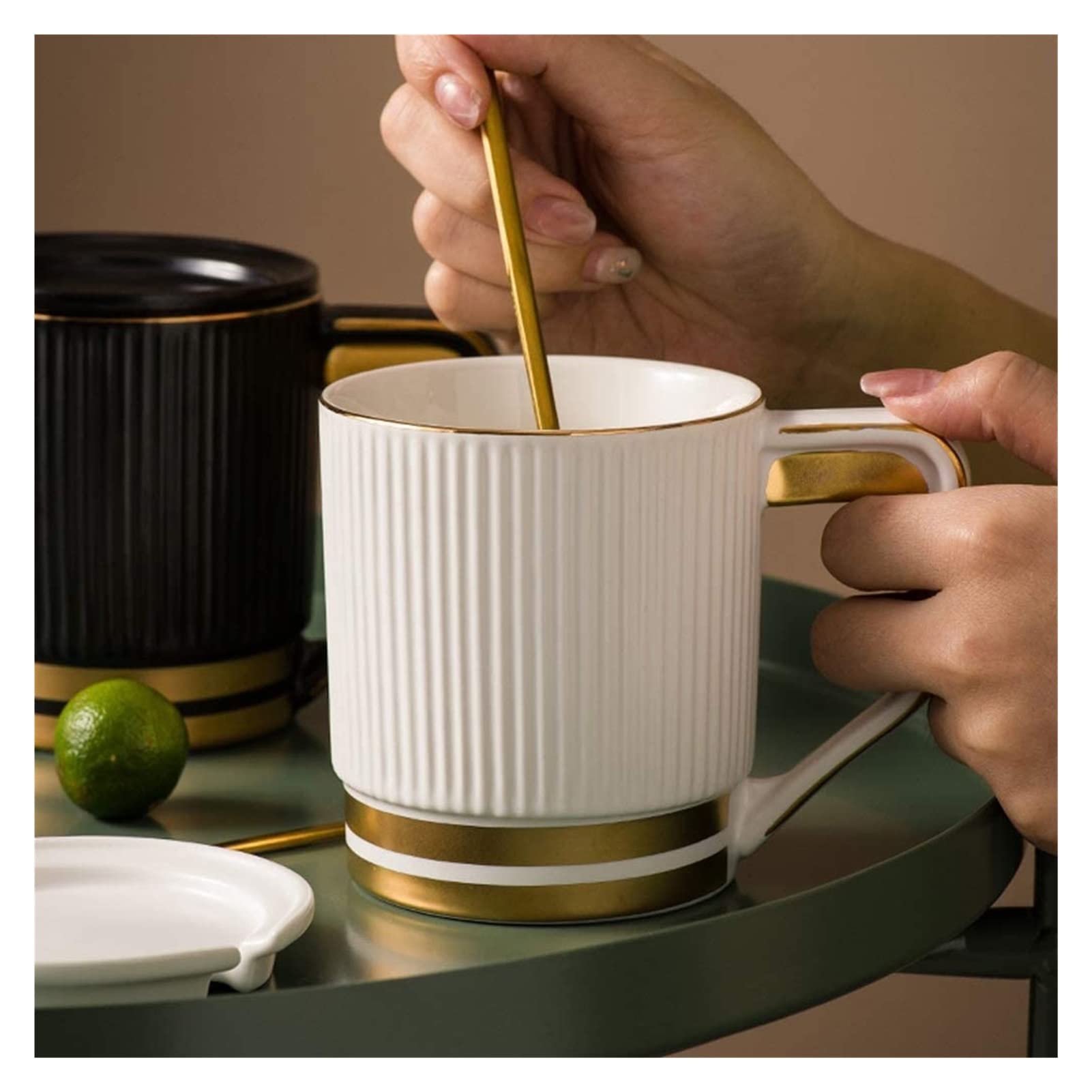 Taza de café de cerámica, taza de té para oficina y hogar, taza de café de cerámica con tapa y cucharadita dorada, decoración de borde dorado, taza de desayuno de gran capacidad, taza de té Wate