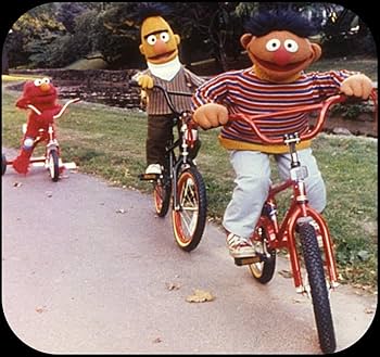 ★エルモさんのみ★ Amazon.co.jp: セサミストリート エルモ 三輪車 : おもちゃ