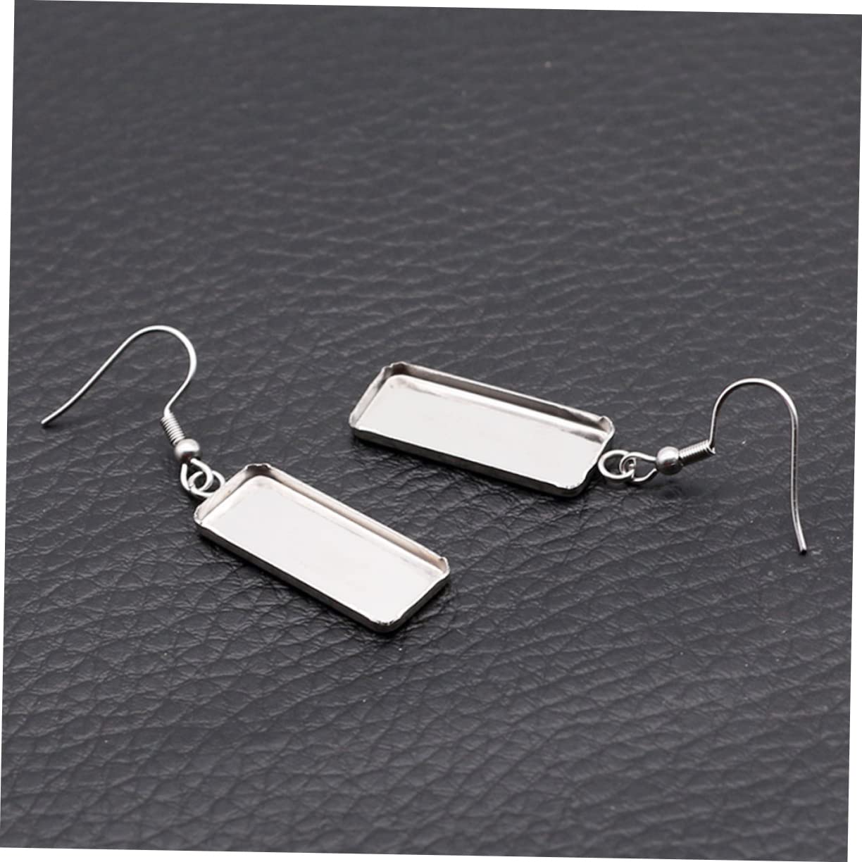 Operitacx 150 Piezas bandeja de metal pendientes de bisel en joyero pendientes ajuste del bisel suministros para hacer aretes joyas Accesorios Pedalier suministros para manualidades