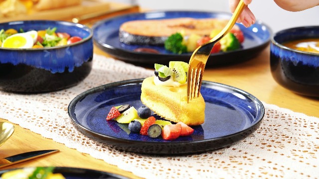 Amazon.com | vancasso Starry Plates and Bowls Sets for 6, 24