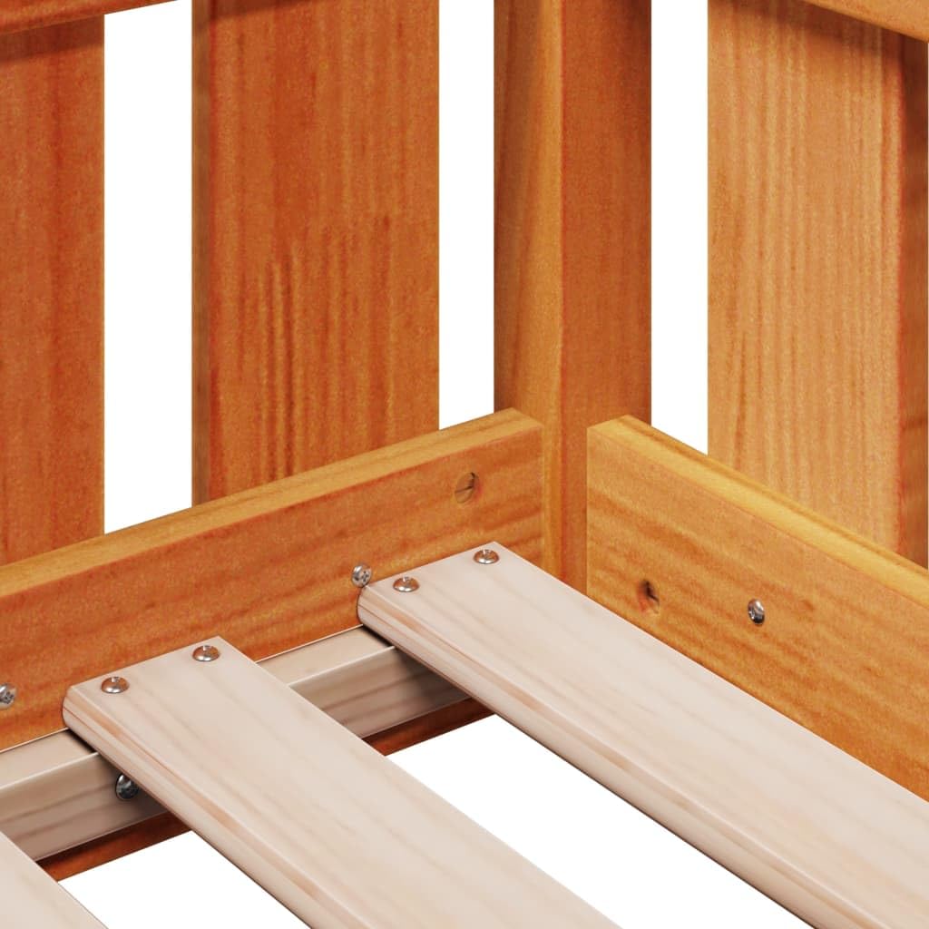 Hothingwell Bettgestell für Kinder, Hausform, Holz, 70 x 140 cm | Massives Kiefernholz, robuste Seitenbarrieren, bodentiefes Design, offenes Dach für Heimwerker, Lattenrost inklusive