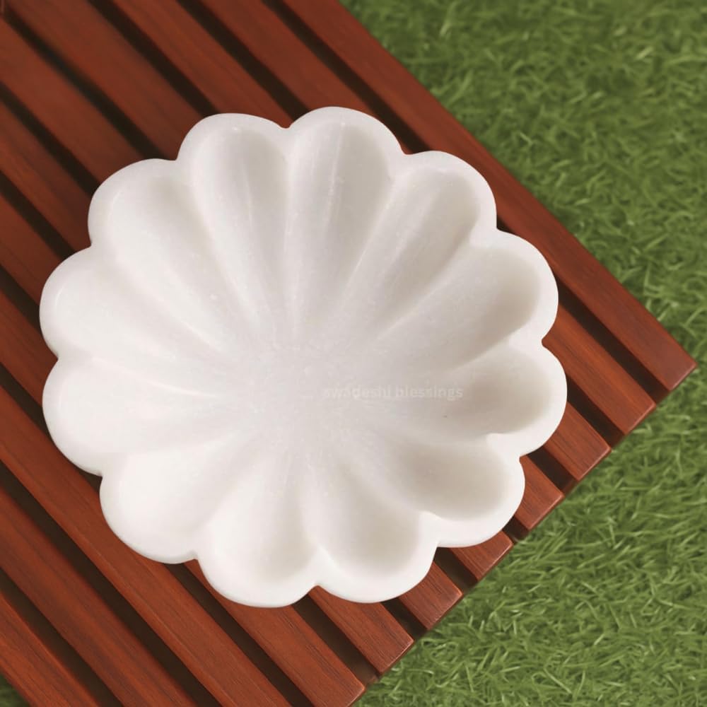 SWADESHI BLESSINGS HandCrafted Marble Decorative Bowl | White Ruffle Scalloped Fluted Key/Fruit Ring Dish | Organic Modern Home Decor (7 Inches)