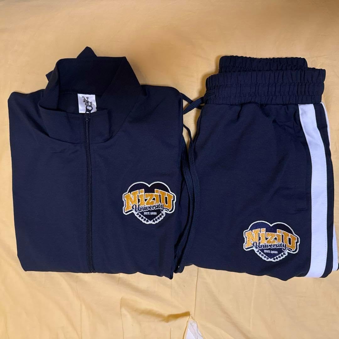 CN285 中国切手【レア希少切手】文革時期実遞使用済毛沢東柄3種 紙付き CN285 中国切手【レア希少切手】文革時期実遞使用済毛沢東柄3種 紙付き