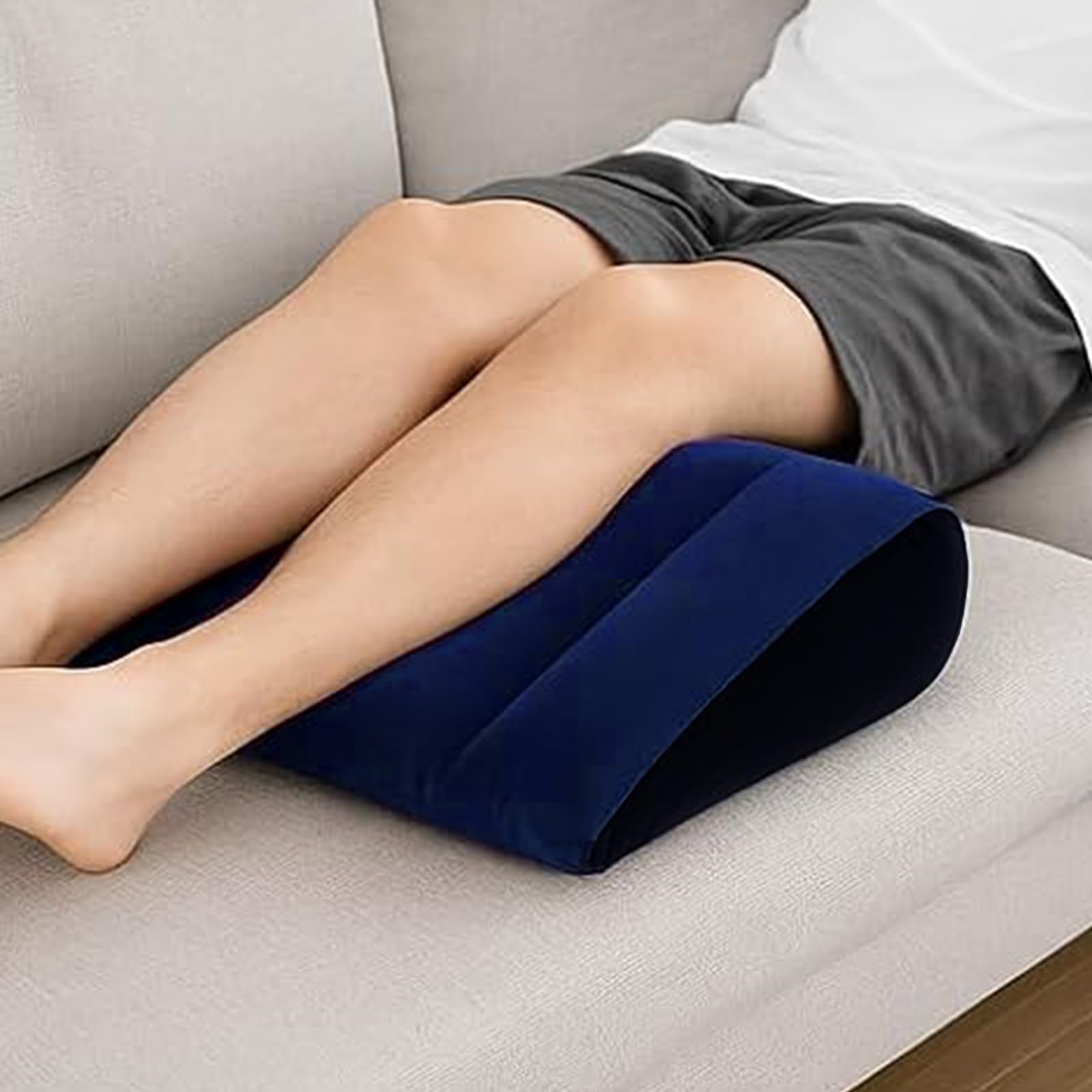 Cuscino Triangolare Viaggio Cuscino Gonfiabile Semplice Design Robusto Ideale per Sedersi e Sdraiarsi Posturale Ginocchia per Adulti Coppie Donne Incinte Viaggiatori Campeggiatori（Blu）