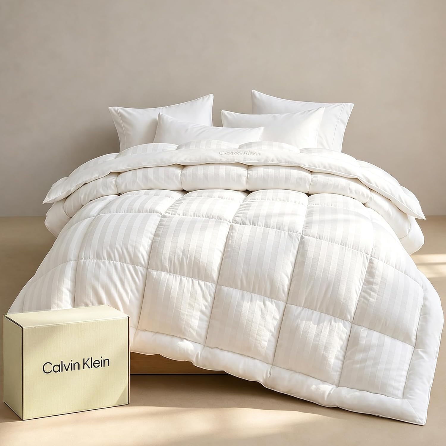 Calvin Klein Hotel Luxury King Comforter